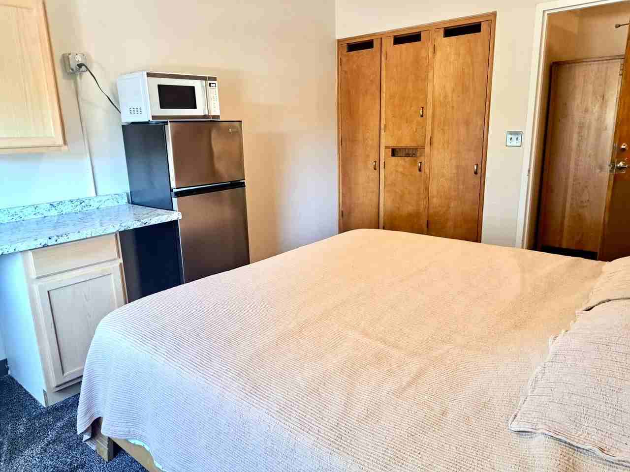 3959 Sheridan Ave #210 - Photo 2 of 12