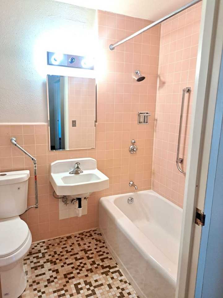 3959 Sheridan Ave #210 - Photo 4 of 12