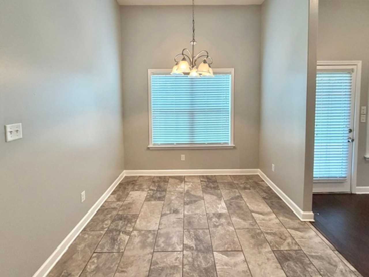 8618 Ainsley Cv - Photo 4 of 12