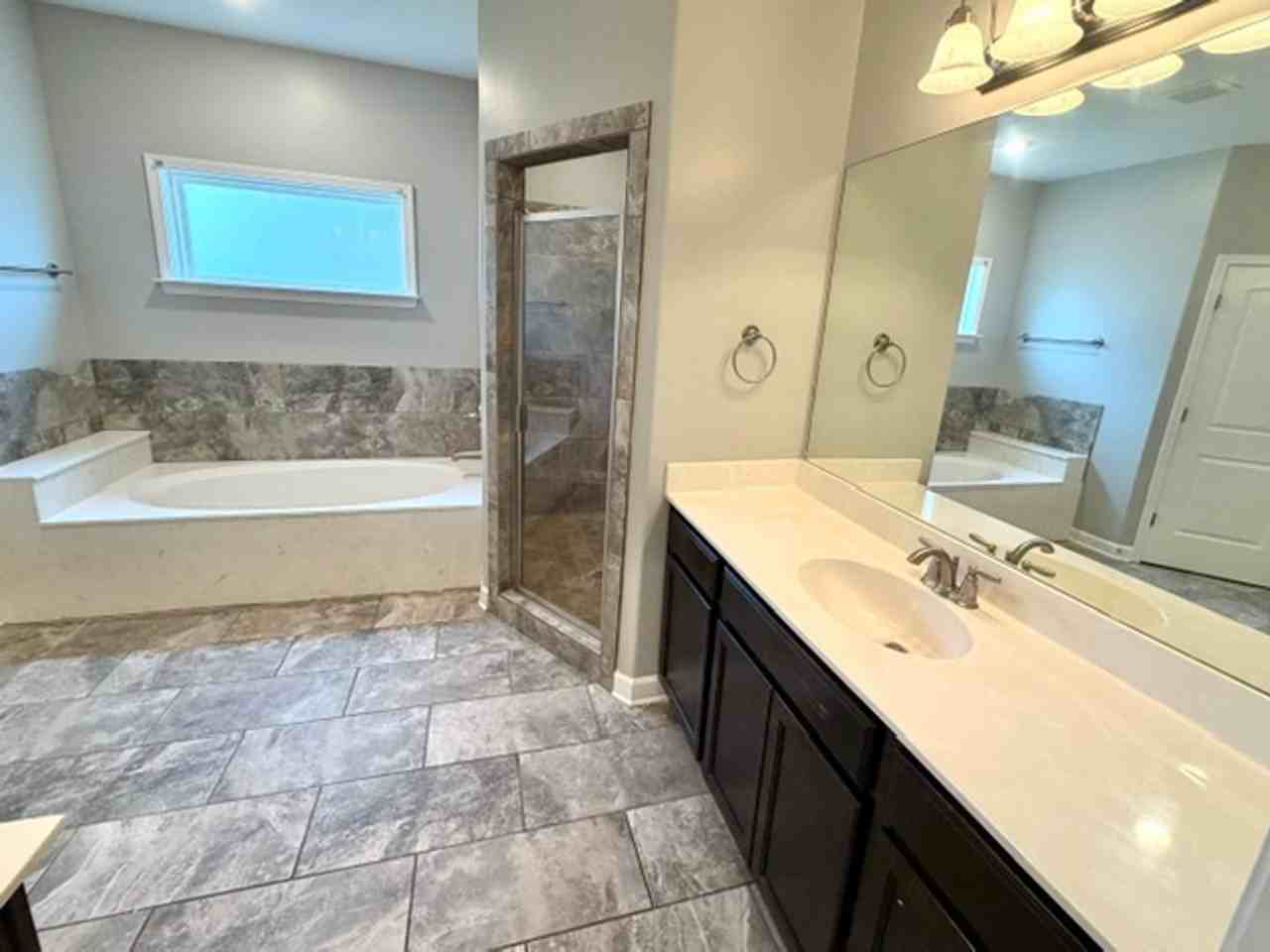 8618 Ainsley Cv - Photo 5 of 12