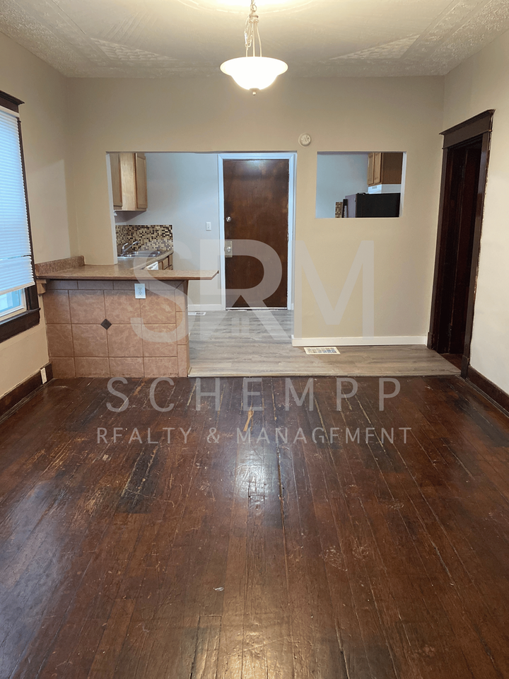 3232 W Muhammad Ali Blvd - Photo 4 of 25
