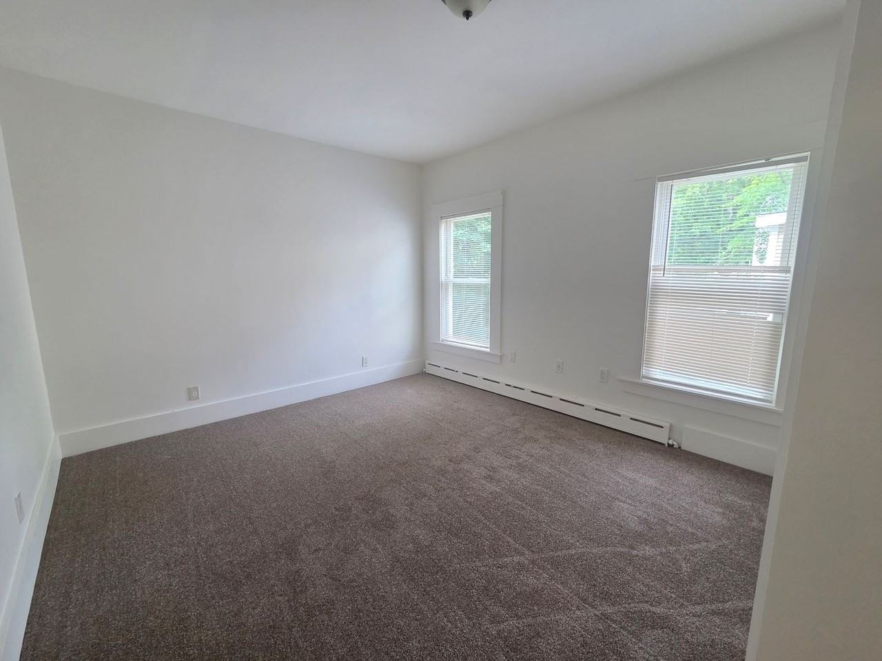 23 Pleasant St - Photo 2 of 8