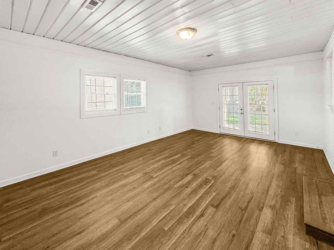 1513 Bethlehem Rd - Photo 3 of 33