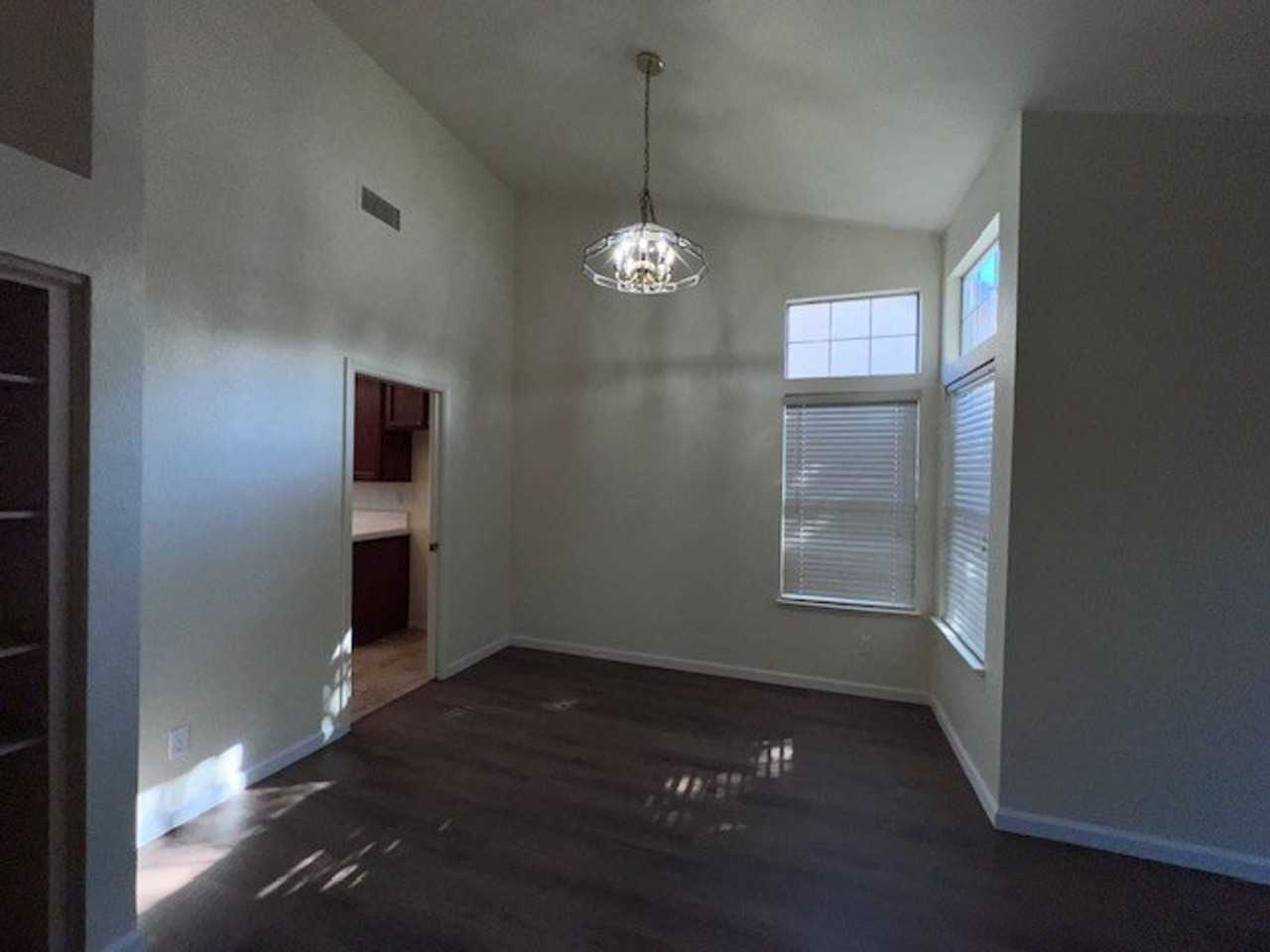 8848 Hiddenspring Way - Photo 5 of 14