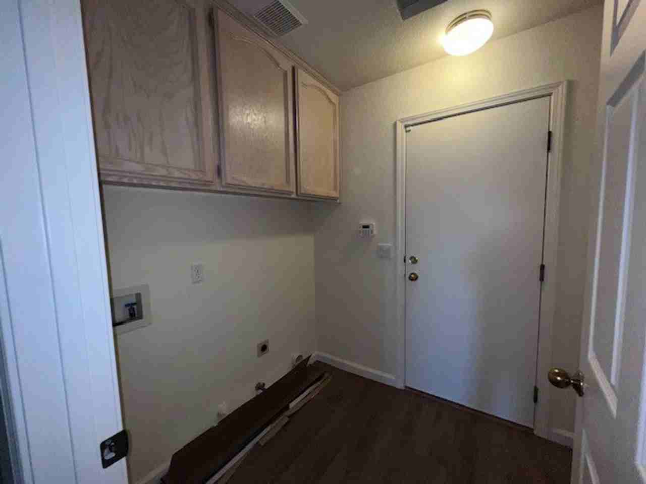 8848 Hiddenspring Way - Photo 7 of 14