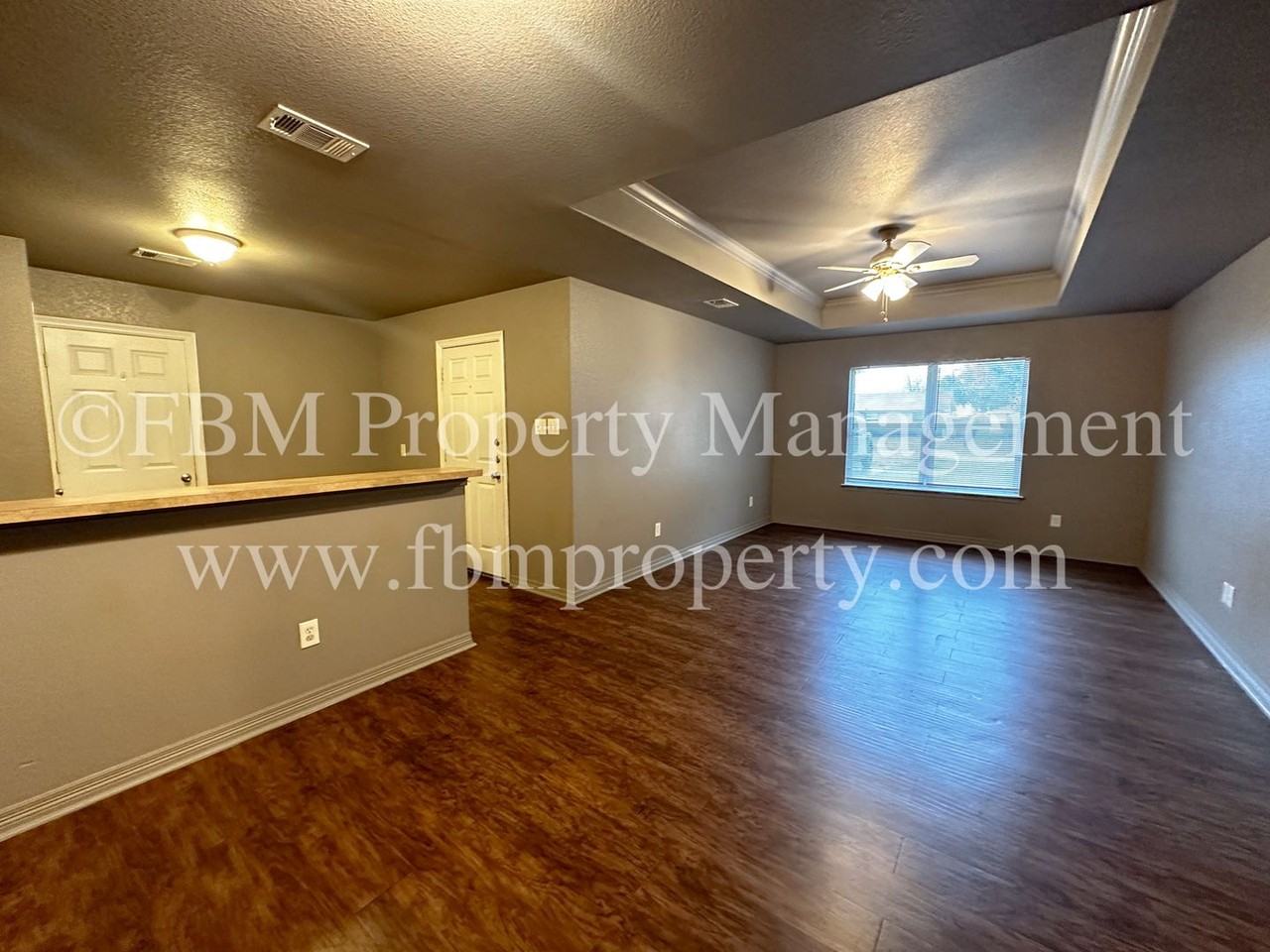 1510 Drexel Dr - Photo 5 of 16