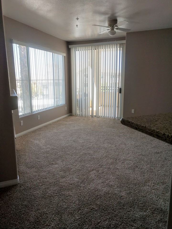 7115 S Durango Dr - Photo 2 of 11