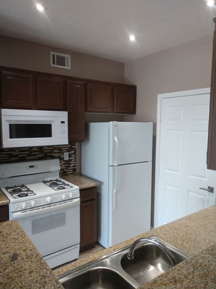 7115 S Durango Dr - Photo 6 of 11