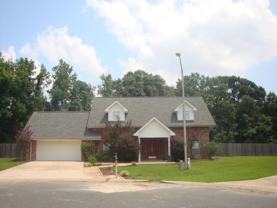 170 Zoe Dr - Photo 1 of 1
