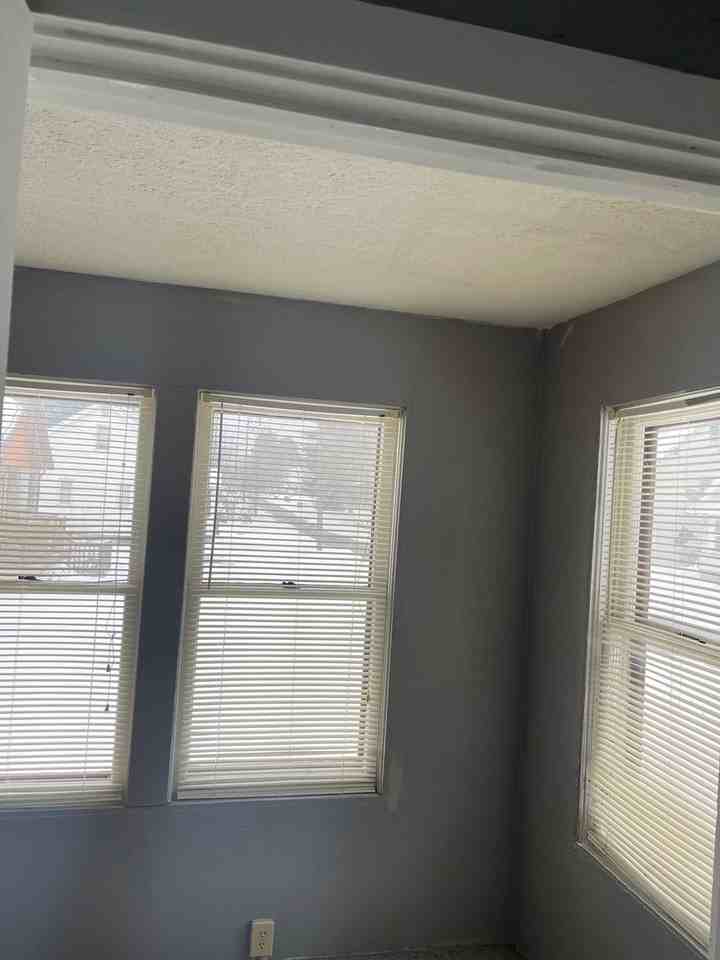 1345 Kellogg Ave - Photo 3 of 27