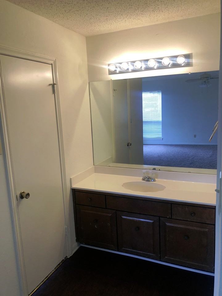6809 Alford Dr - Photo 7 of 15