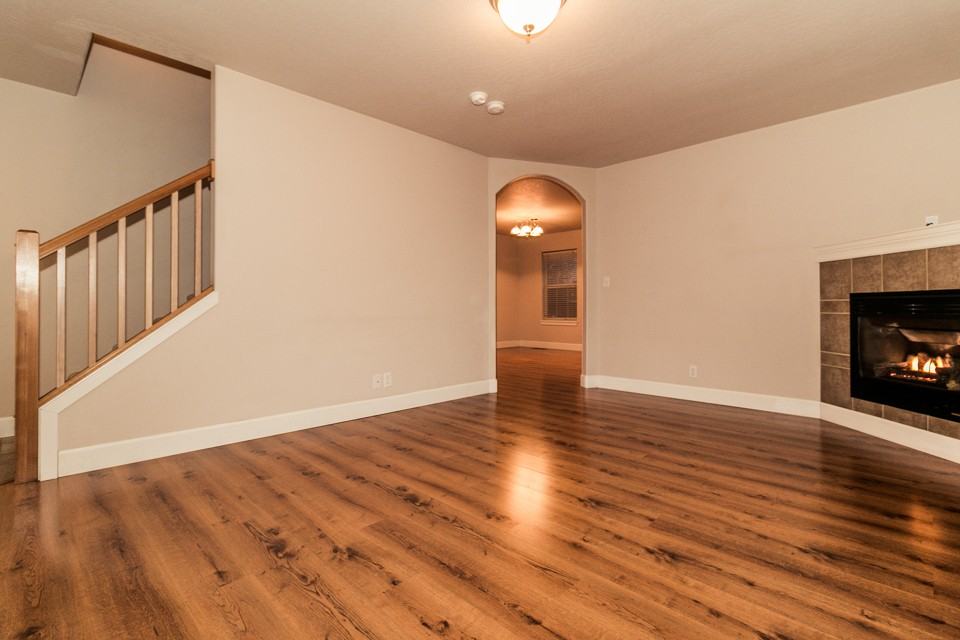 2743 Mallory Ln - Photo 2 of 13