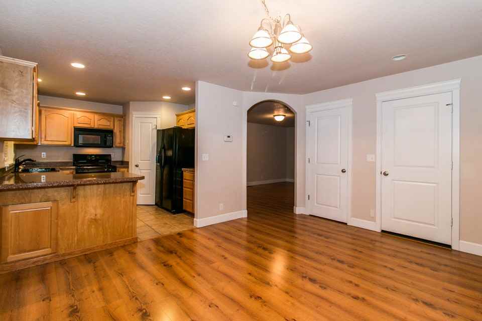 2743 Mallory Ln - Photo 4 of 13