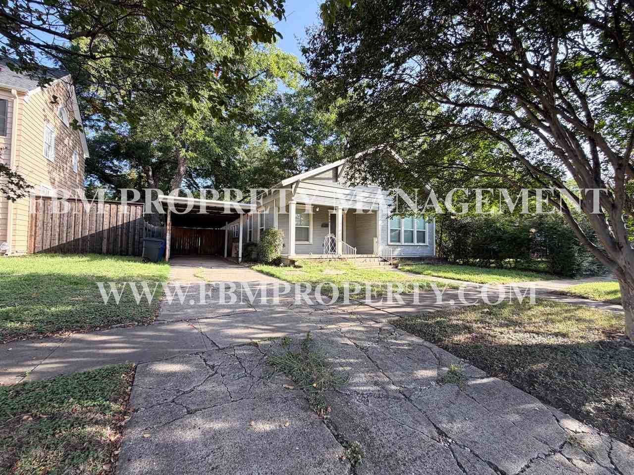 604 W Knox St - Photo 2 of 25