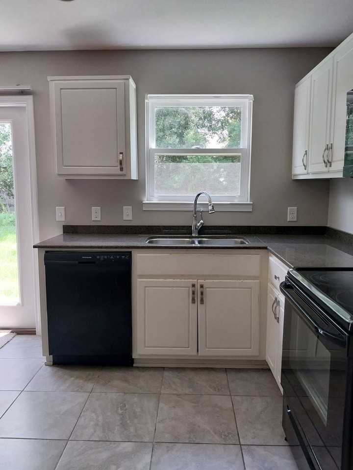 217 Callaway Chase Ln - Photo 7 of 26