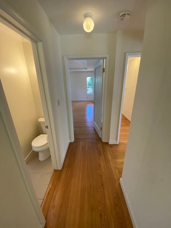 242 Stanford Ave - Photo 7 of 17