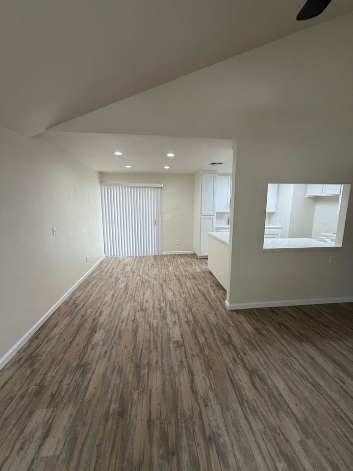 5111 W Fremont Ave - Photo 3 of 12