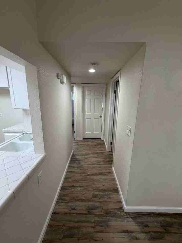 5111 W Fremont Ave - Photo 4 of 12