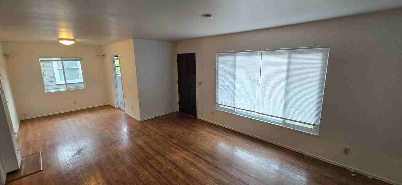 778 Litchfield Ave - Photo 7 of 11
