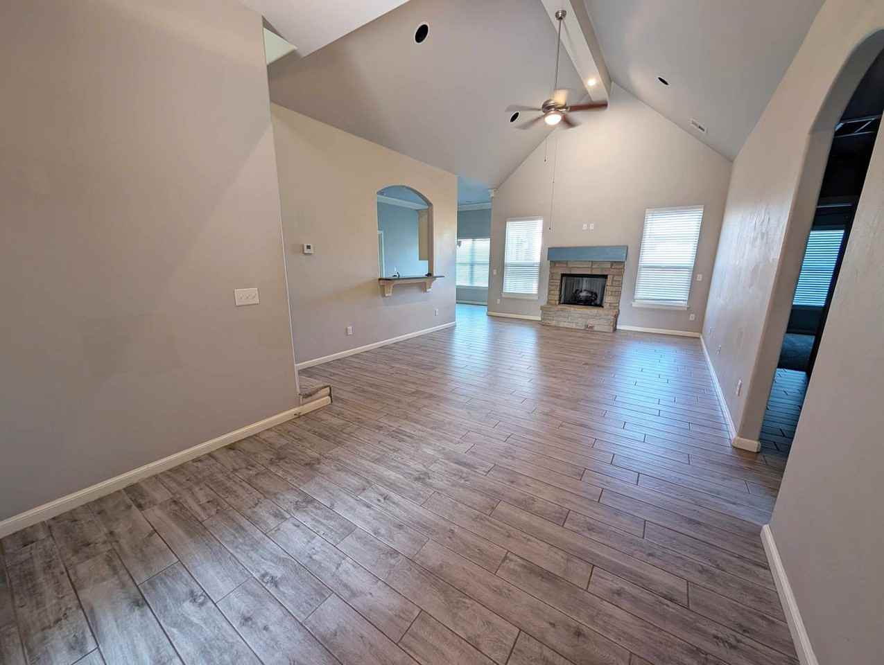 2349 Santa Monica St - Photo 2 of 19