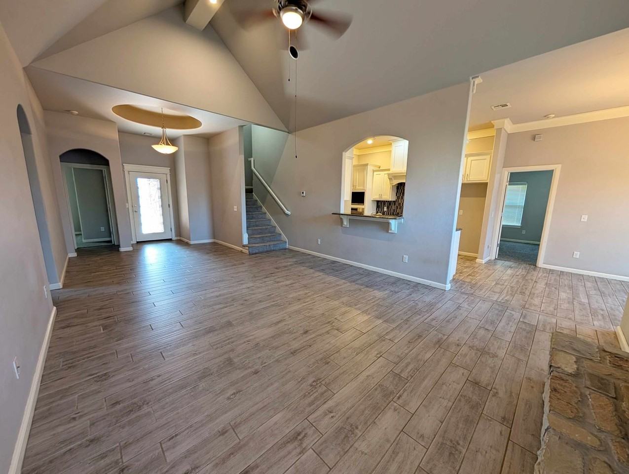 2349 Santa Monica St - Photo 4 of 19