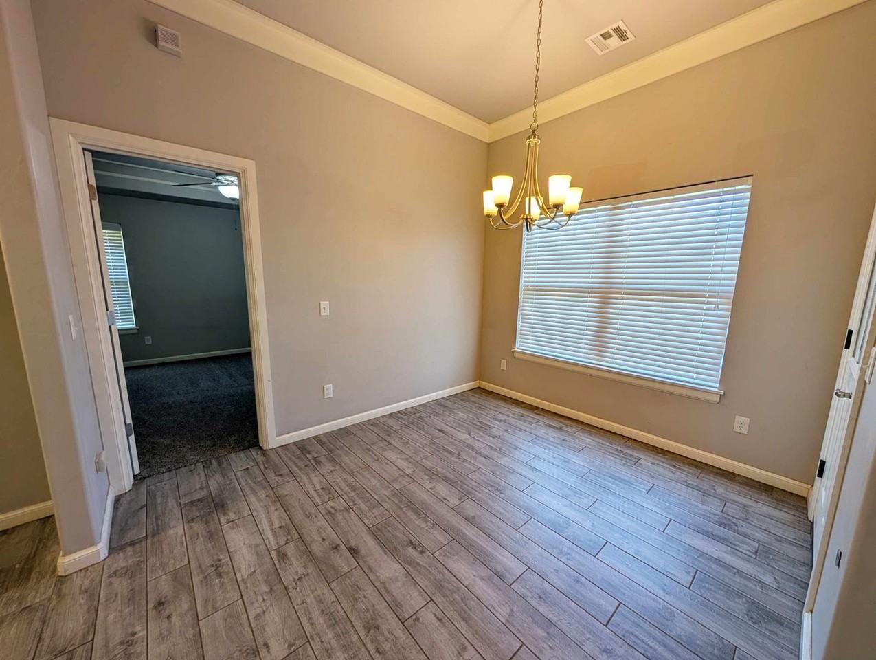 2349 Santa Monica St - Photo 5 of 19