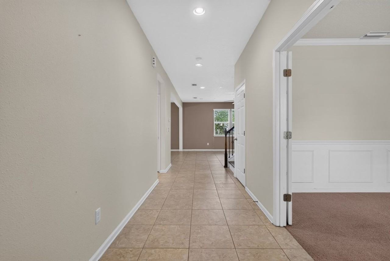 263 Gilmore Ln - Photo 5 of 44