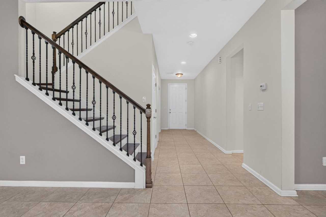 263 Gilmore Ln - Photo 6 of 44