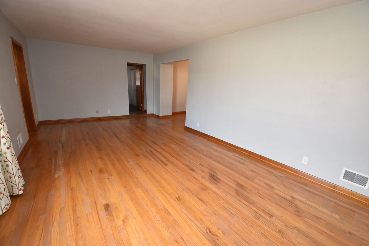 17306 Douglas Rd - Photo 6 of 26