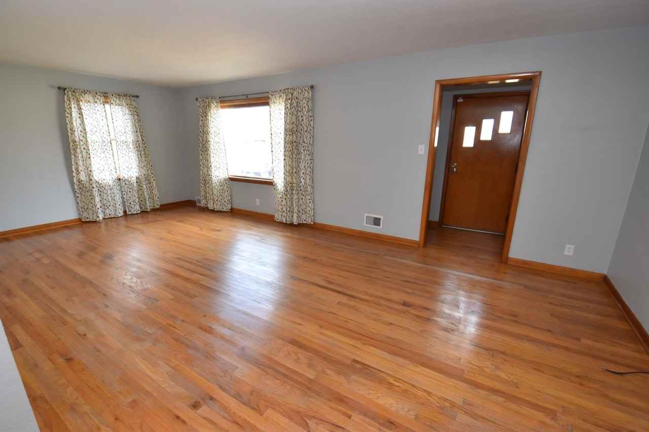 17306 Douglas Rd - Photo 7 of 26