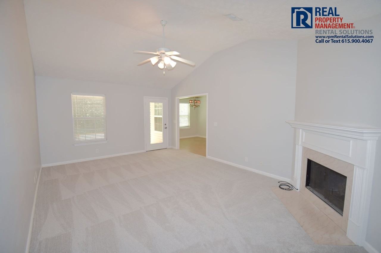 631 Buck Cherry Way - Photo 3 of 27