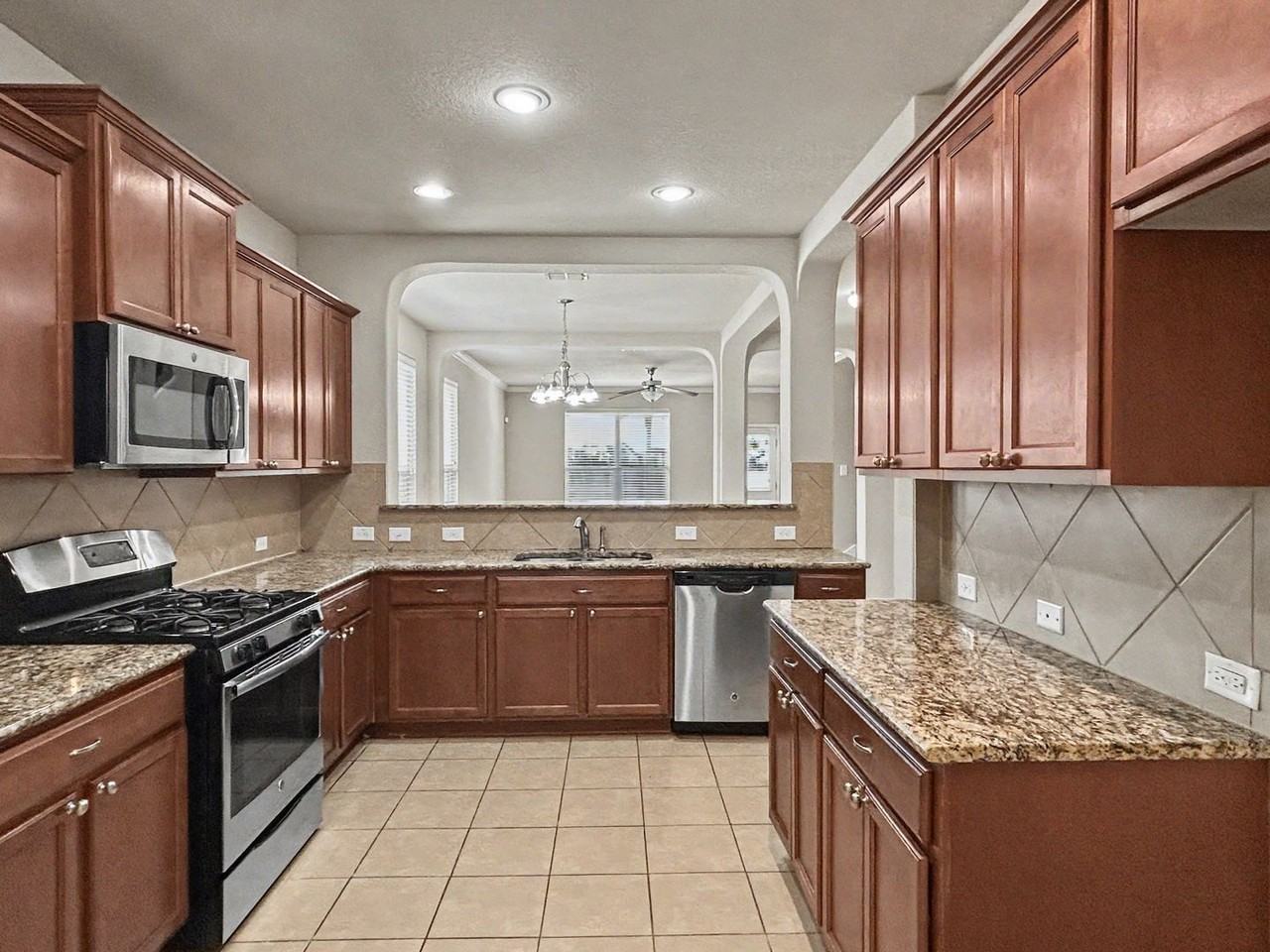 10406 Boland Bnd - Photo 3 of 27