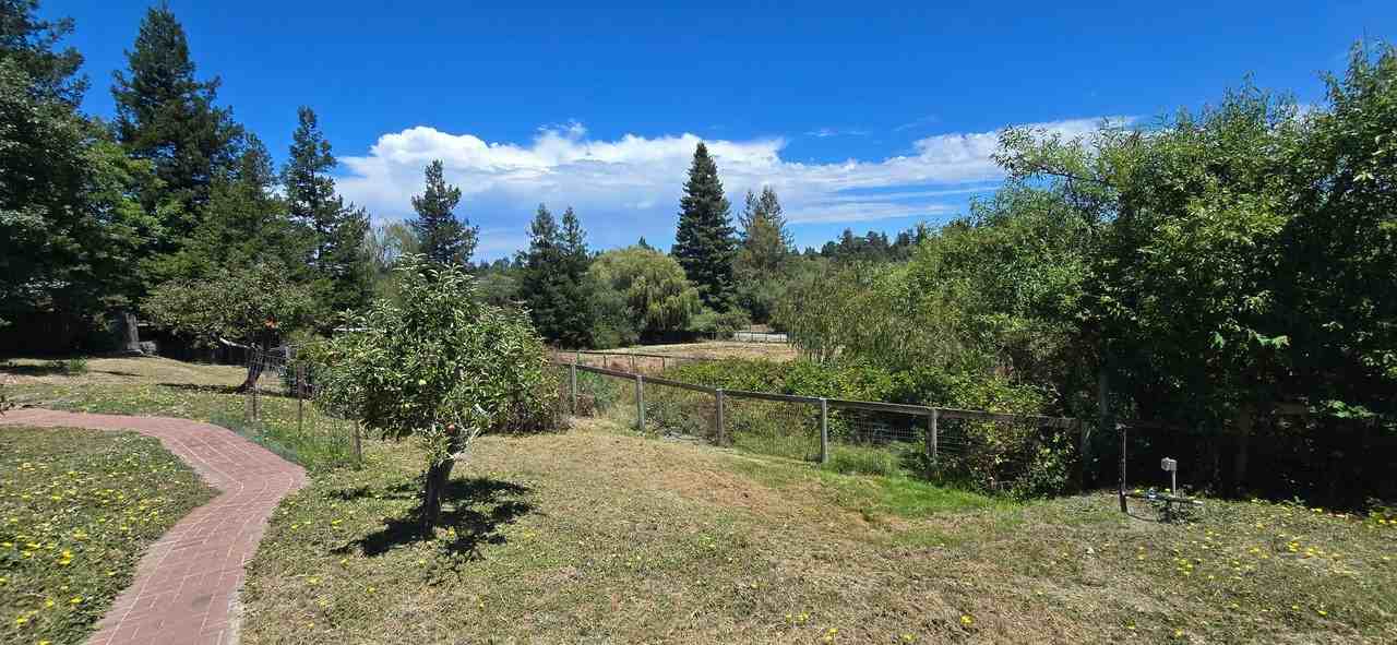 105 Watertrough Rd - Photo 7 of 21
