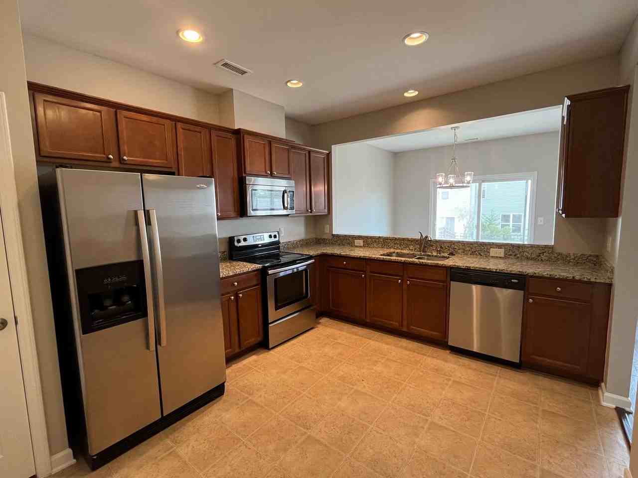 8206 Yaxley Hall Dr - Photo 2 of 34