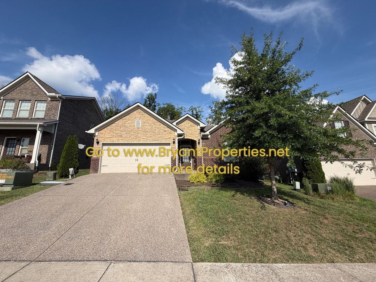 285 Blackthorn Ln - Photo 2 of 29