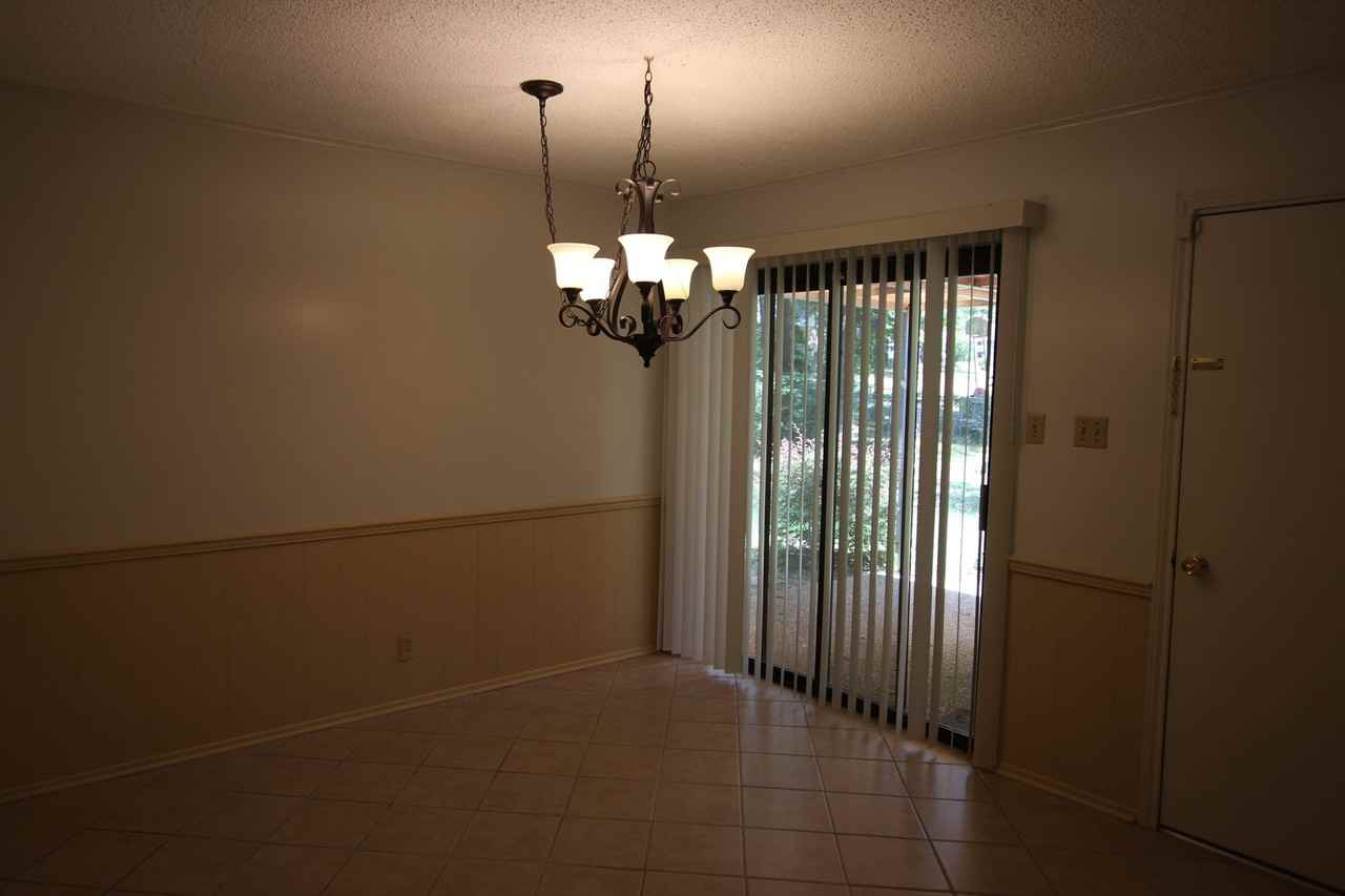 1536 Crockett Dr - Photo 7 of 24