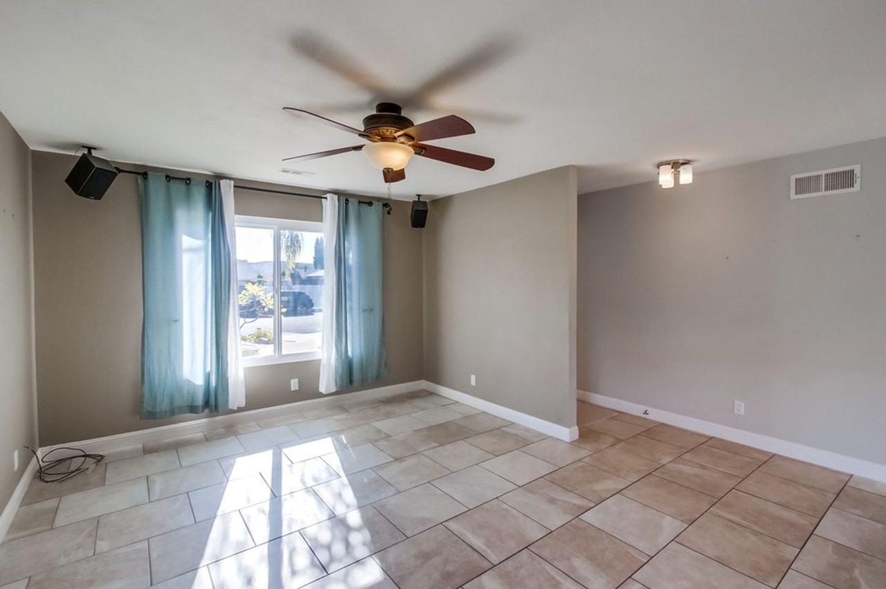 14524 Dehia St - Photo 6 of 34