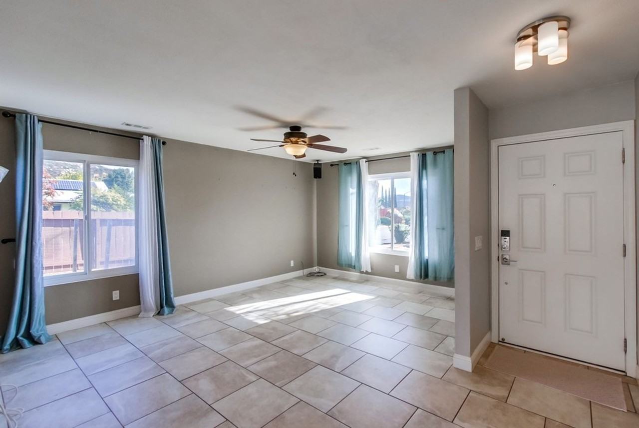 14524 Dehia St - Photo 7 of 34