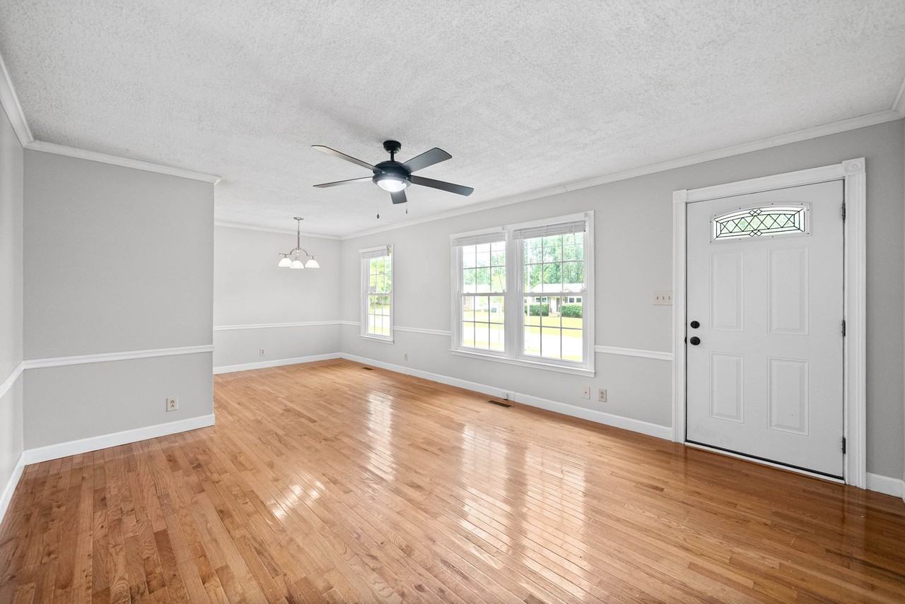 541 Donna Dr - Photo 6 of 30