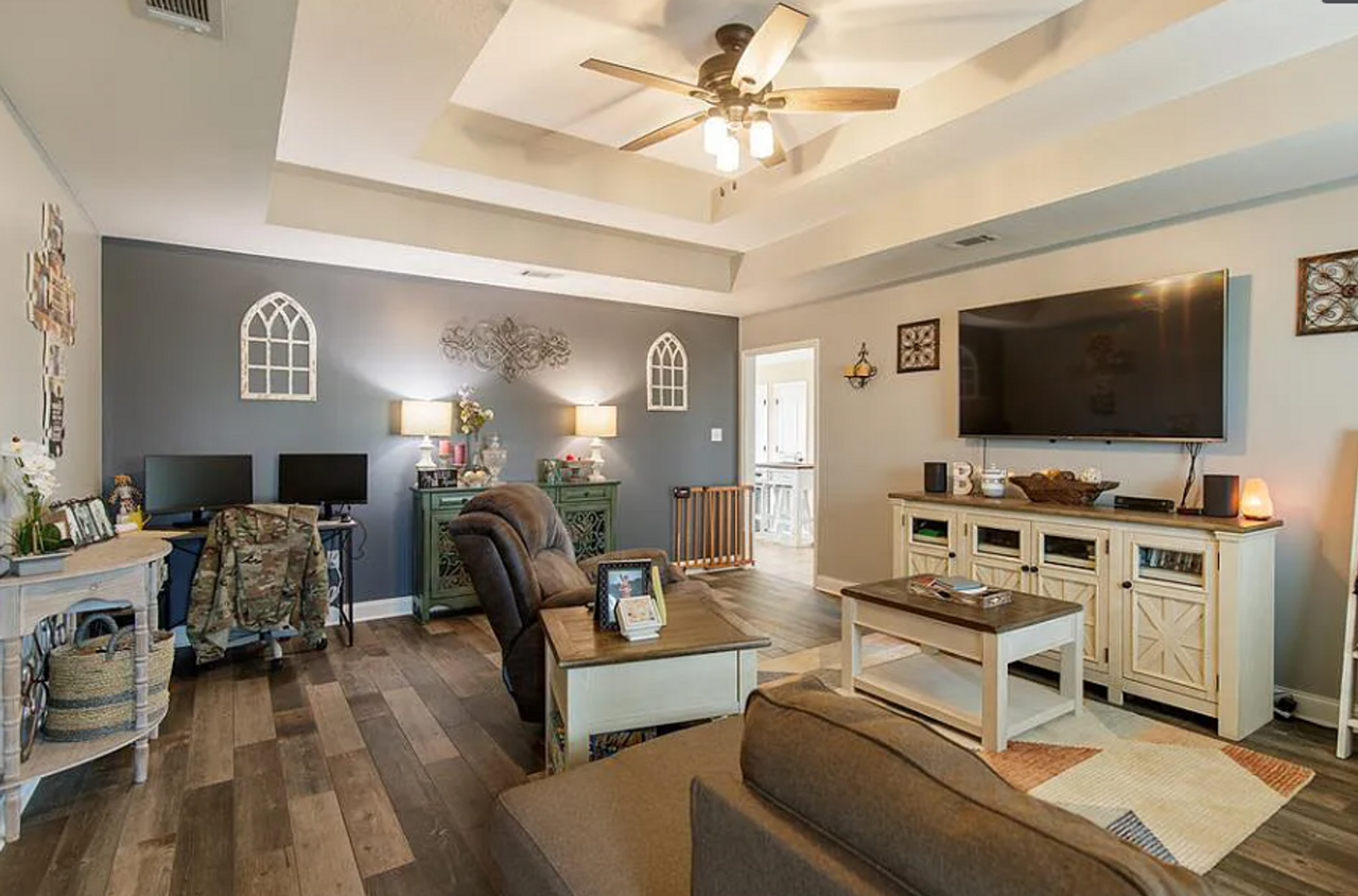 5084 Branch Point Dr - Photo 2 of 14