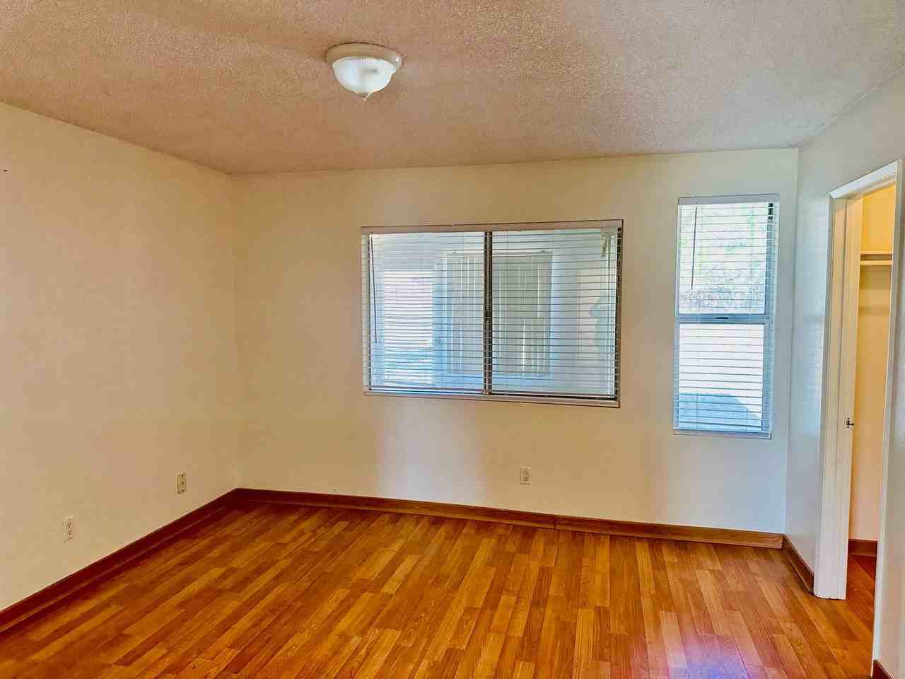 7578 Paisley Ave - Photo 5 of 50