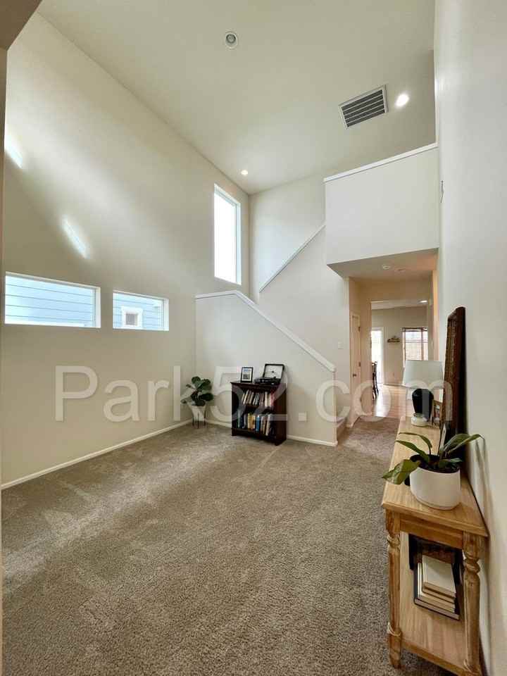 5816 Pennsylvania St Se - Photo 3 of 18