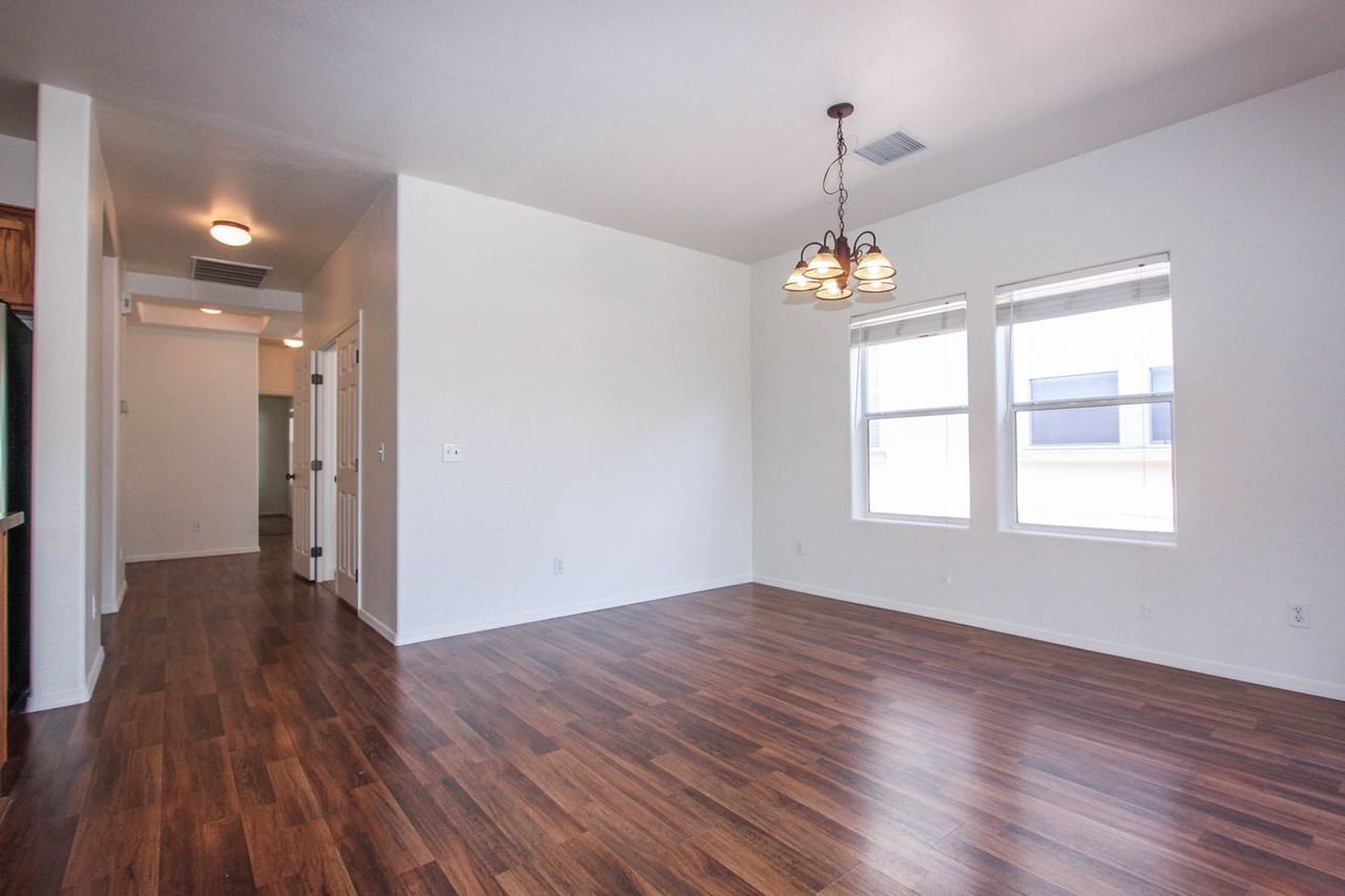 607 N Cortina St - Photo 4 of 18