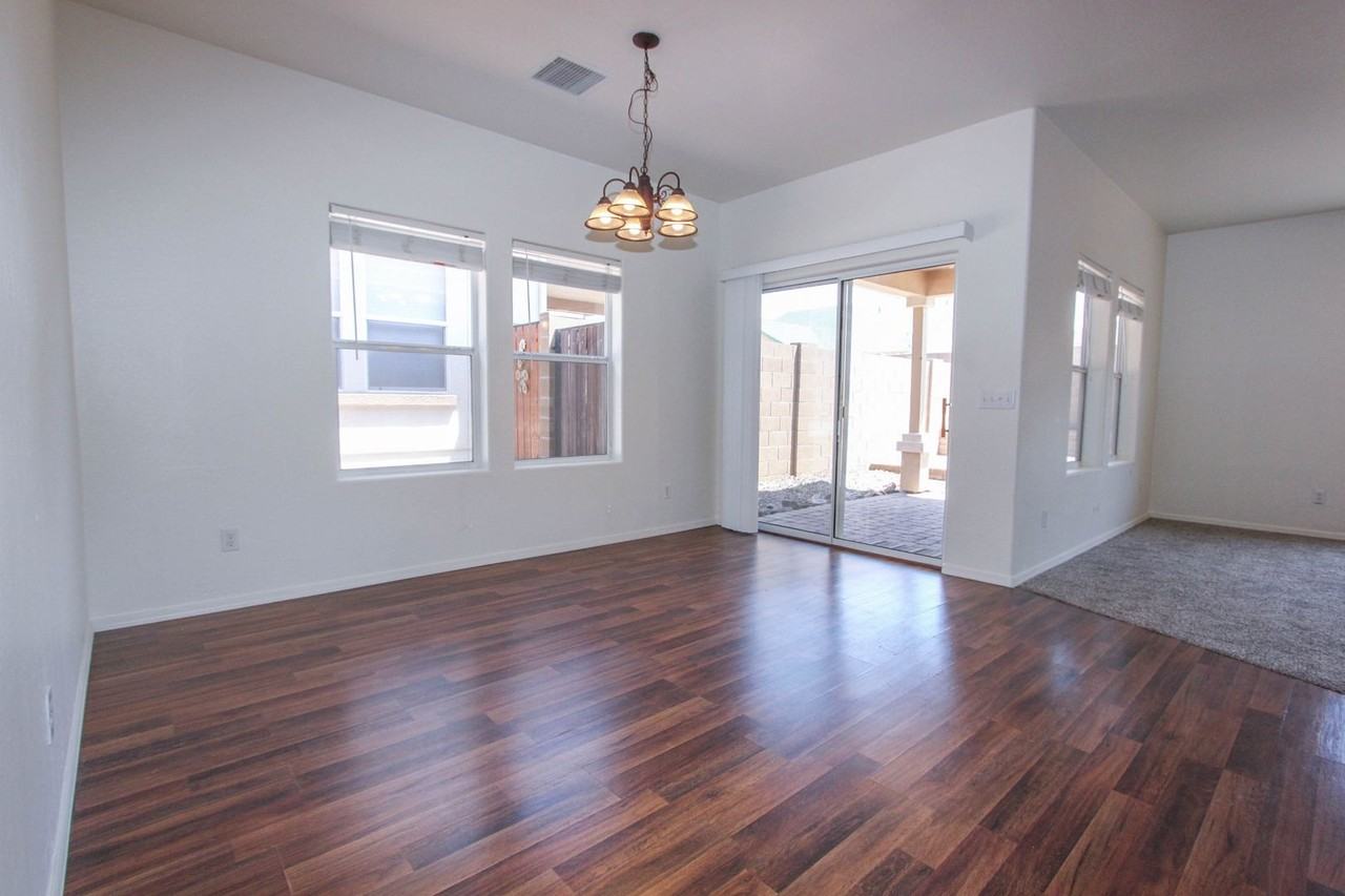 607 N Cortina St - Photo 5 of 18