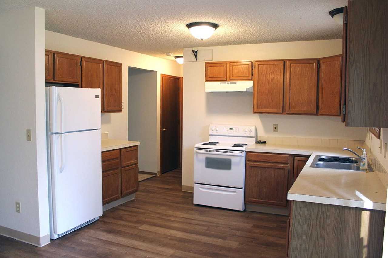 2407 Sunstone Dr - Photo 5 of 10