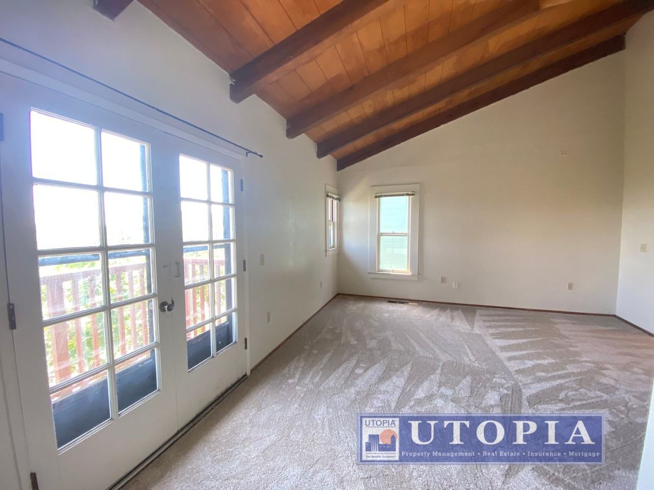 304 Main St - Photo 4 of 23