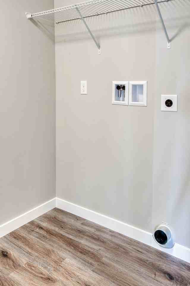 8427 63rd St Ne - Photo 6 of 20
