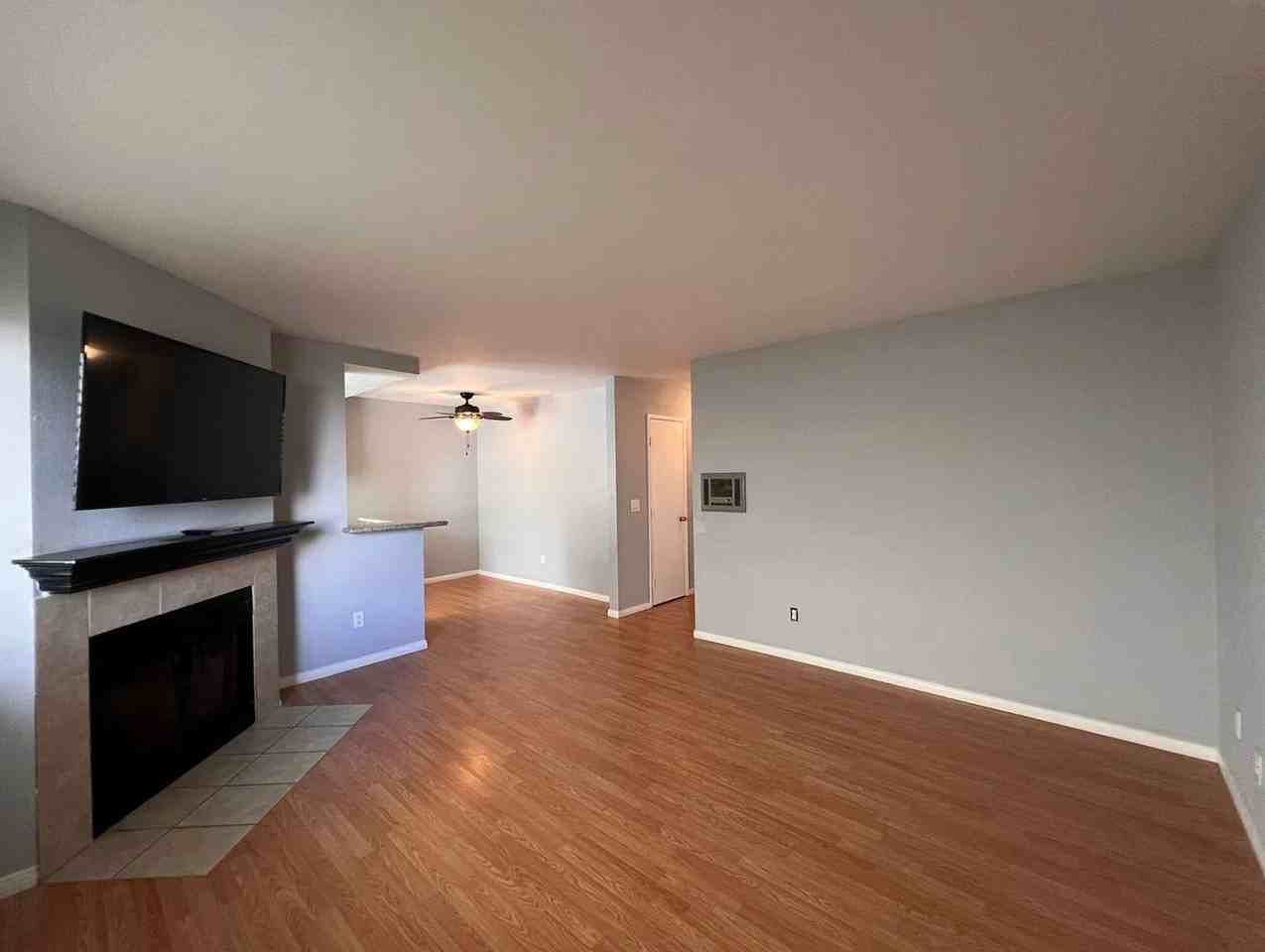 1654 Oliver Ave #5 - Photo 5 of 30