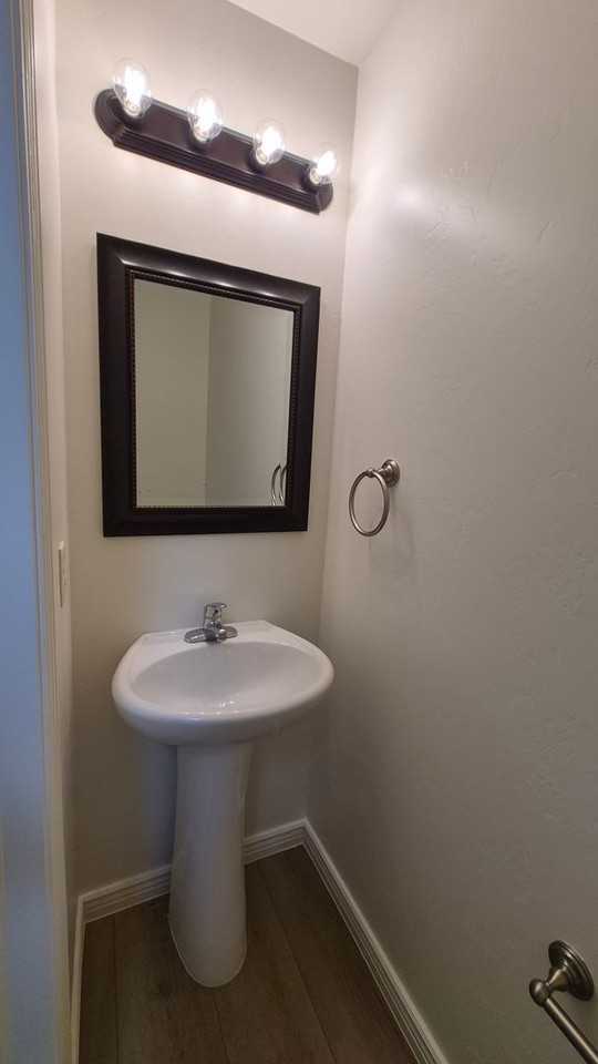 1000 E Bluff View Dr #32 - Photo 6 of 12