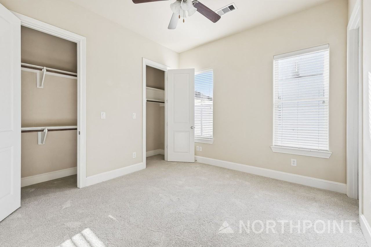 2710 Cohn Gdn - Photo 7 of 16